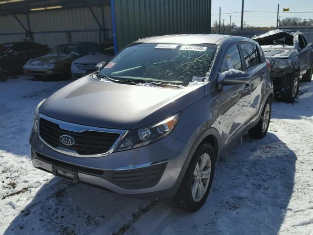 KNDPBCA21C7241068 - 2012 KIA SPORTAGE L SILVER photo 2