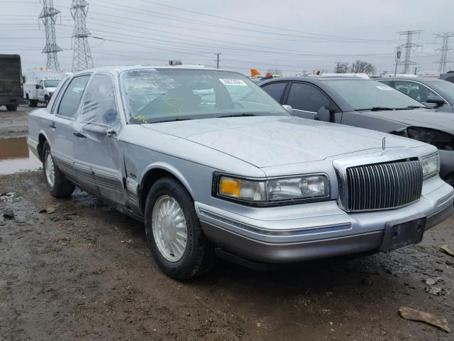 1LNLM82W8VY649342 - 1997 LINCOLN TOWN CAR S SILVER photo 1