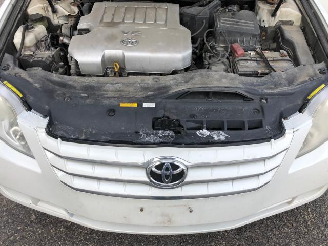 4T1BK36B85U056261 - 2005 TOYOTA AVALON XL WHITE photo 7