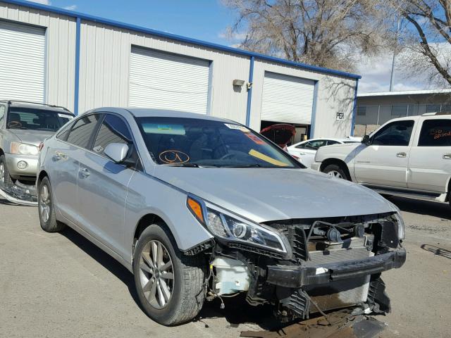 5NPE24AF6FH040525 - 2015 HYUNDAI SONATA SE SILVER photo 1