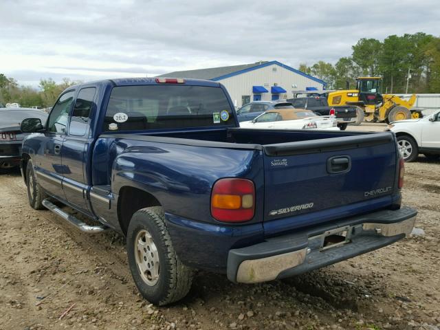 2GCEC19V211235071 - 2001 CHEVROLET SILVERADO BLUE photo 3