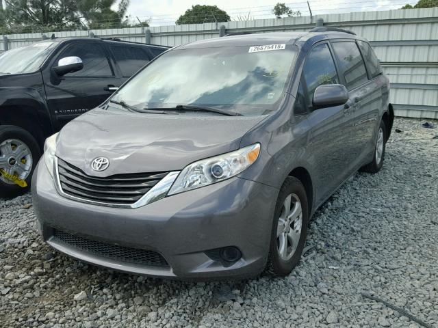 5TDKK3DC5BS128243 - 2011 TOYOTA SIENNA LE CHARCOAL photo 2