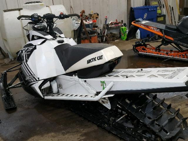 4UF14SNWXET107797 - 2014 ARCTIC CAT XF900 WHITE photo 3