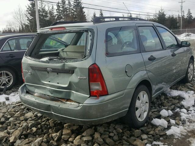 1FAFP36NX6W125688 - 2006 FORD FOCUS ZXW GRAY photo 4