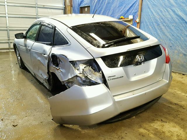 5J6TF2H59AL016196 - 2010 HONDA ACCORD CRO SILVER photo 3