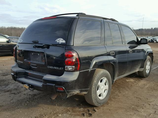 1GNDT13SX32206521 - 2003 CHEVROLET TRAILBLAZE BLACK photo 4