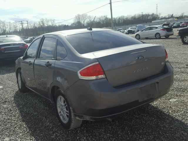 1FAHP3FN4AW248744 - 2010 FORD FOCUS SE GRAY photo 3