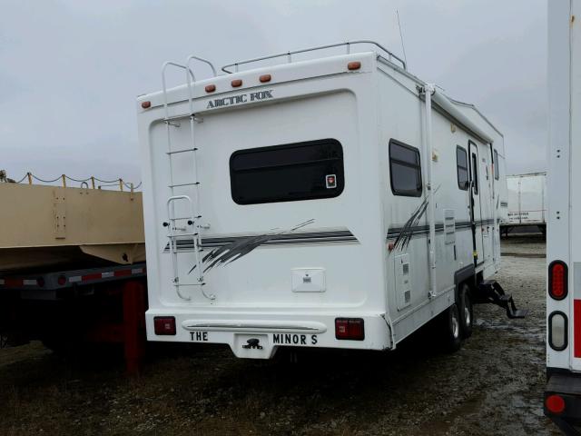 4N15E292120200316 - 2002 ARCT FOX CAMPER WHITE photo 4