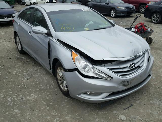 5NPEB4AC3DH788880 - 2013 HYUNDAI SONATA GLS SILVER photo 1