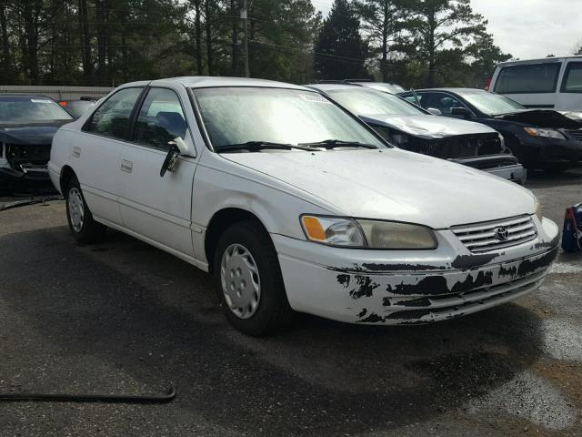 4T1BG22K1WU278482 - 1998 TOYOTA CAMRY CE WHITE photo 1