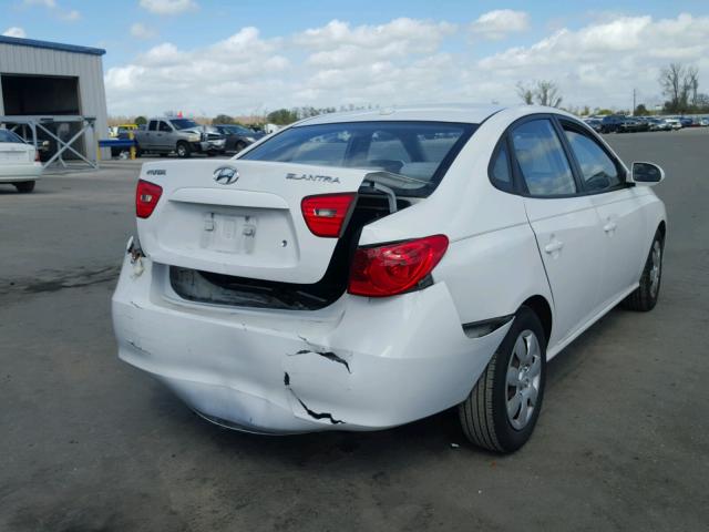 KMHDU46D19U591478 - 2009 HYUNDAI ELANTRA GL WHITE photo 4