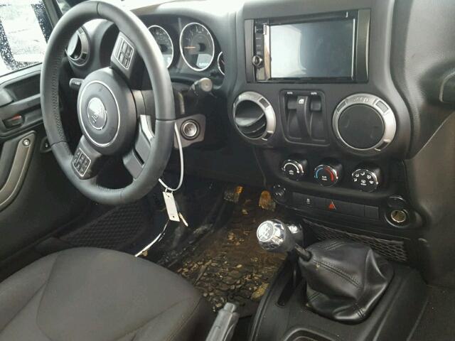 1C4AJWAG5HL564964 - 2017 JEEP WRANGLER S CHARCOAL photo 9