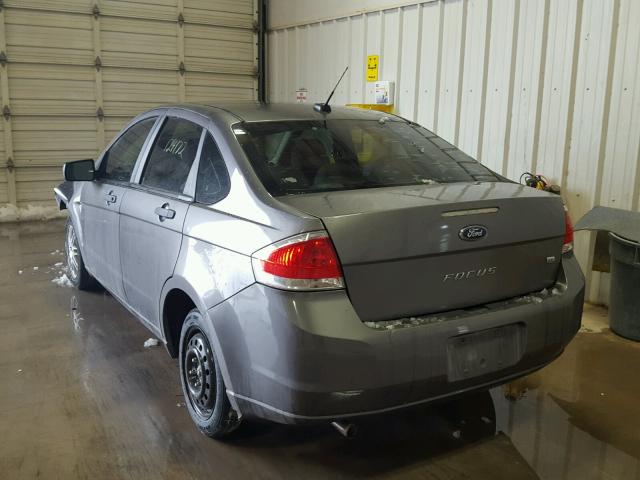 1FAHP3FN3AW191887 - 2010 FORD FOCUS SE GRAY photo 3