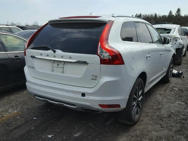 YV440MRK2H2179278 - 2017 VOLVO XC60 T5 WHITE photo 4