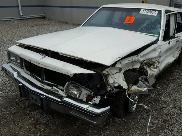 1G1BN69HXFX131323 - 1985 CHEVROLET CAPRICE CL 白色 照片 9