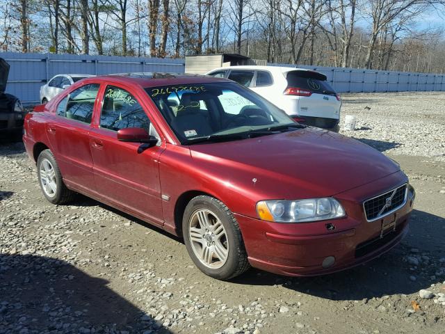 YV1RH592X52478031 - 2005 VOLVO S60 2.5T RED photo 1