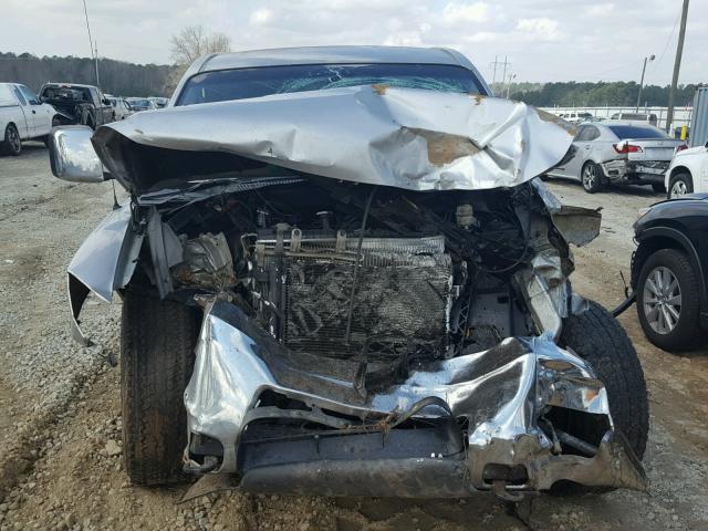 1N6BA07B95N573919 - 2005 NISSAN TITAN XE SILVER photo 9