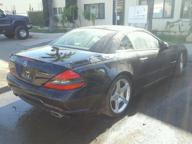 WDBSK71FX9F156182 - 2009 MERCEDES-BENZ SL 550 BLACK photo 4