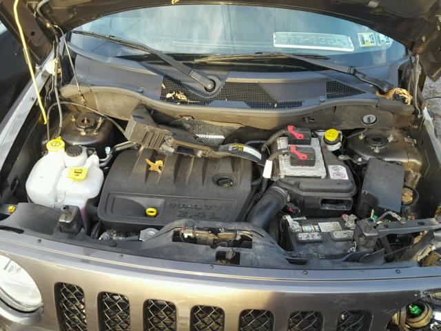 1C4NJRFB6GD731146 - 2016 JEEP PATRIOT LA GRAY photo 7