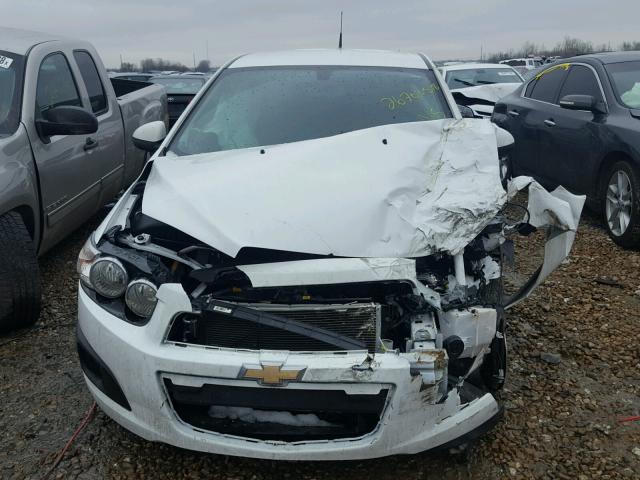1G1JA5SH3E4197627 - 2014 CHEVROLET SONIC LS 白色 照片 7