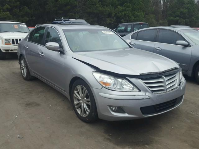 KMHGC4DE2BU123924 - 2011 HYUNDAI GENESIS 3. SILVER photo 1