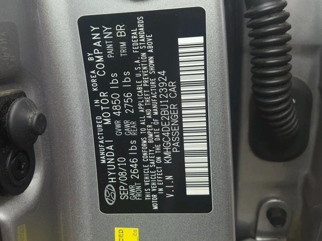 KMHGC4DE2BU123924 - 2011 HYUNDAI GENESIS 3. SILVER photo 10