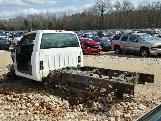 1GCHC24U77E189679 - 2007 CHEVROLET SILVERADO WHITE photo 3