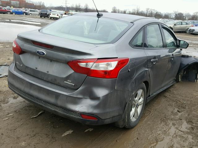 1FADP3F2XEL160373 - 2014 FORD FOCUS SE GRAY photo 4