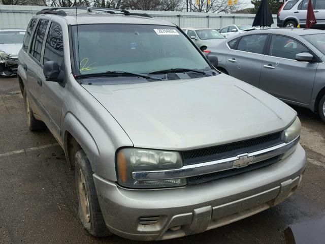 1GNDT13S332224794 - 2003 CHEVROLET TRAILBLAZE SILVER photo 1