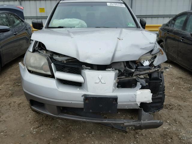 JA4LZ31G13U085194 - 2003 MITSUBISHI OUTLANDER SILVER photo 7