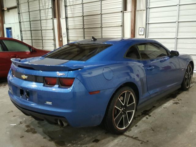 2G1FK1EJ0D9213143 - 2013 CHEVROLET CAMARO 2SS BLUE photo 4