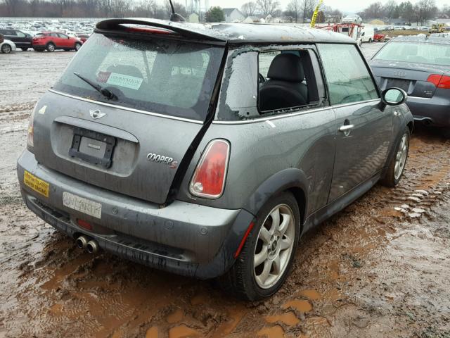 WMWRE33546TL16054 - 2006 MINI COOPER S GRAY photo 4