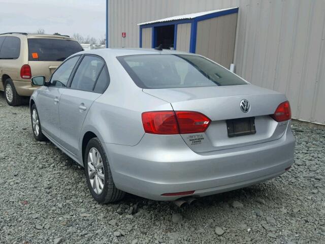 3VWDX7AJ5BM342764 - 2011 VOLKSWAGEN JETTA SE SILVER photo 3