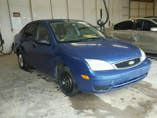 1FAFP34N65W266260 - 2005 FORD FOCUS ZX4 BLUE photo 1