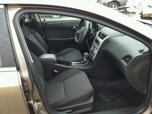 1G1ZC5E16BF155058 - 2011 CHEVROLET MALIBU 1LT 灰色 照片 5