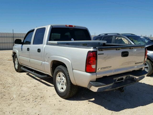 2GCEC13TX51244324 - 2005 CHEVROLET SILVERADO GOLD photo 3