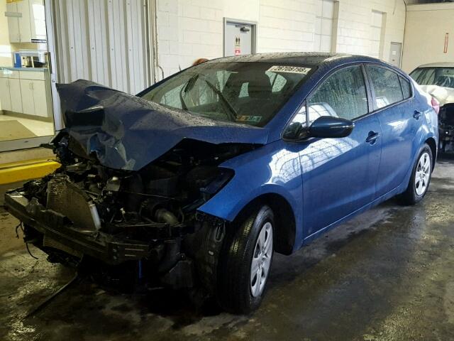 KNAFX4A69F5322855 - 2015 KIA FORTE LX BLUE photo 2