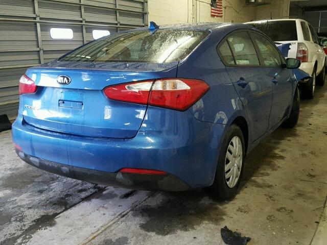 KNAFX4A69F5322855 - 2015 KIA FORTE LX BLUE photo 4