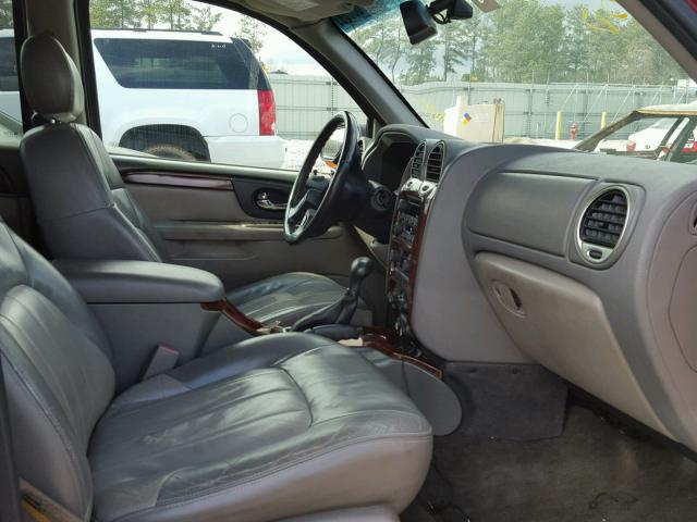 1GKDT13S522528835 - 2002 GMC ENVOY MAROON photo 5