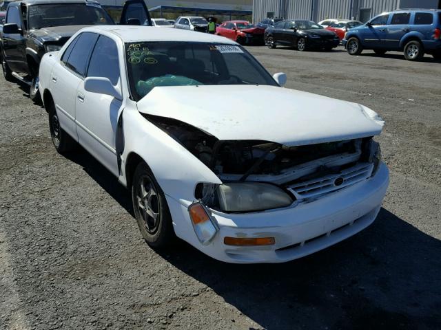 JT2BG12K1T0373456 - 1996 TOYOTA CAMRY DX WHITE photo 1