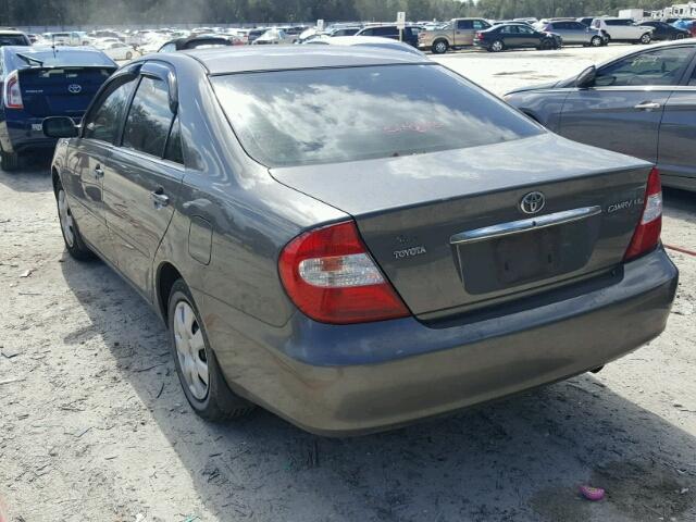 4T1BE32K13U659742 - 2003 TOYOTA CAMRY LE GRAY photo 3