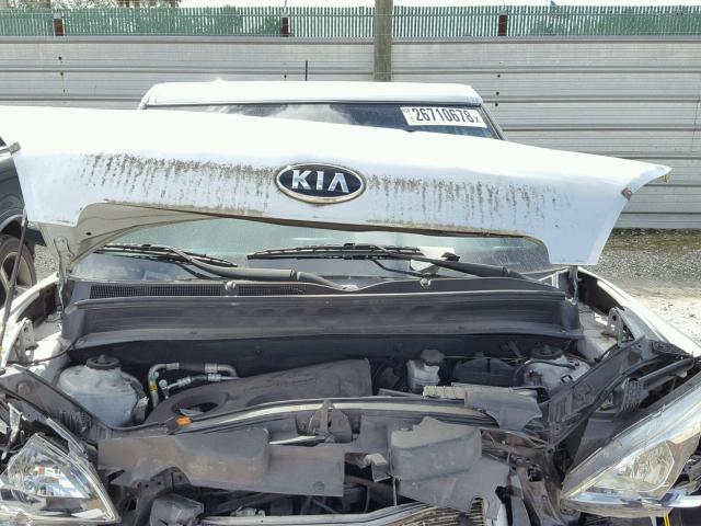 KNDJT2A67C7440741 - 2012 KIA SOUL + SILVER photo 7