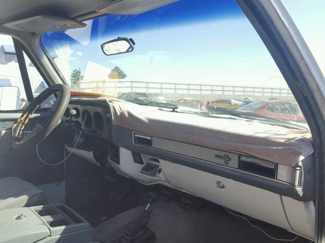 1GNEV16K9HF143311 - 1987 CHEVROLET SUBURBAN V WHITE photo 9