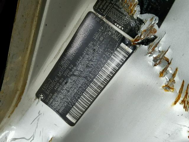 WBABN53441JU24781 - 2001 BMW 330 CI SILVER photo 10