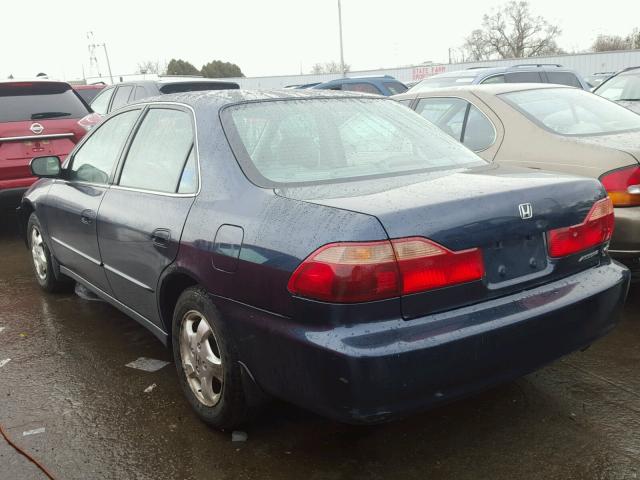 1HGCG5665YA121681 - 2000 HONDA ACCORD EX BLUE photo 3