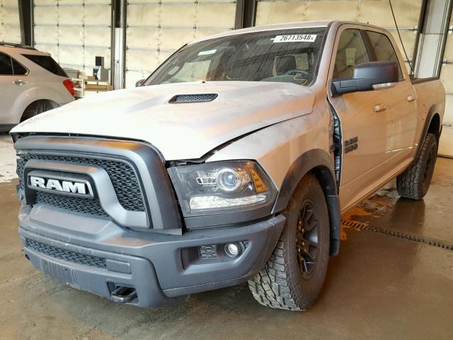1C6RR7YT4HS778166 - 2017 RAM 1500 REBEL ვერცხლისფერი ფოტო 2