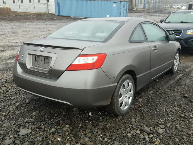 2HGFG12698H526794 - 2008 HONDA CIVIC LX SILVER photo 4