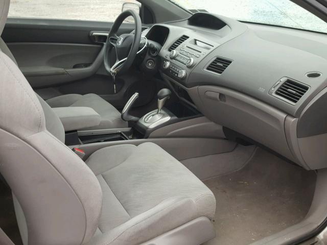 2HGFG12698H526794 - 2008 HONDA CIVIC LX SILVER photo 5