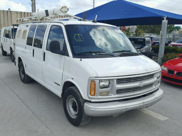 1GCHG35R0W1079468 - 1998 CHEVROLET EXPRESS G3 WHITE photo 1