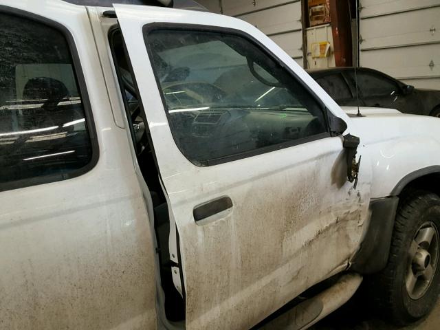 5N1ED28YX2C580354 - 2002 NISSAN XTERRA XE WHITE photo 9